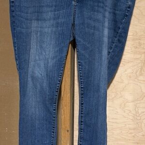 Kut from the Kloth Slim Skinny Jeans in Medium Blue Wash